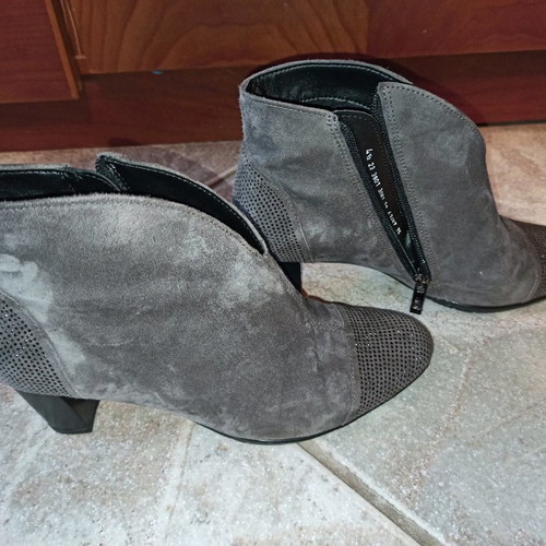 Luftpolster ankle boots like new, grey suede, size 37.5