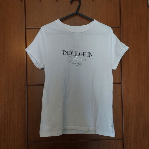 Attrattivo white T-shirt, size Small