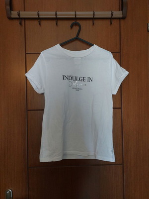 Attrattivo white T-shirt, size Small