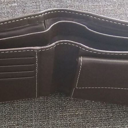 Calvin Klein men's leather wallet brown like new with coin pocket