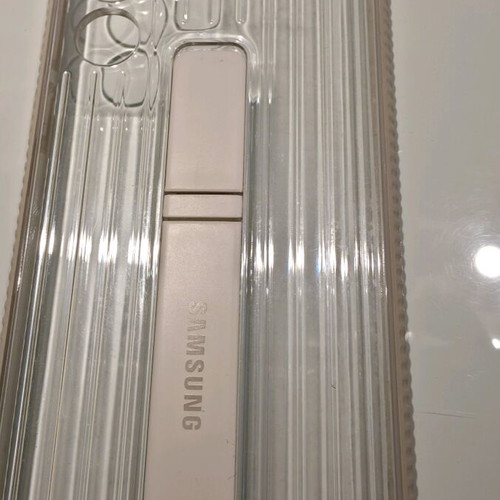 Samsung S22 Ultra cases like new, genuine and Spigen