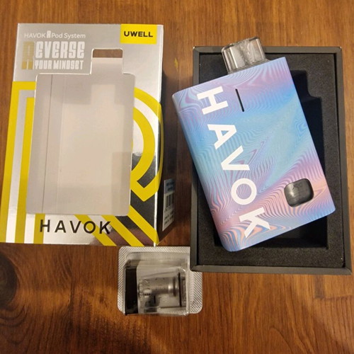 Uwell Havok R pod system like new with box and accessories
