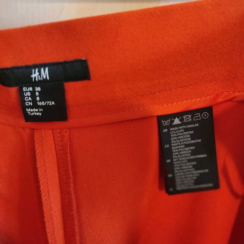 H&M skirt orange like new, size M
