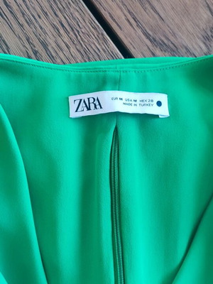 Zara top new, green, size M