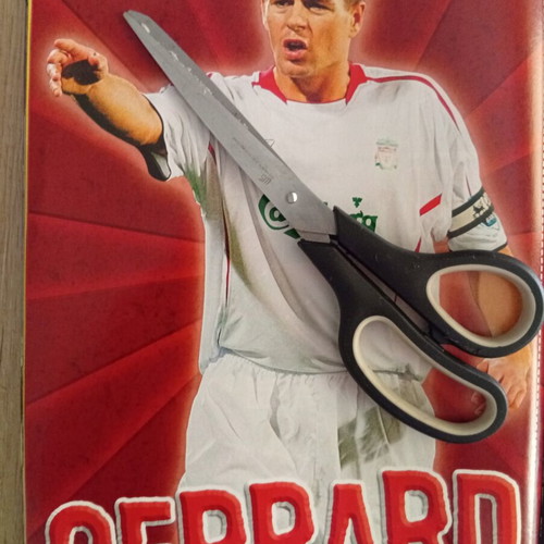 Match Football Magazine Issue 15-21 November 2005 like new with Van Nistelrooy poster