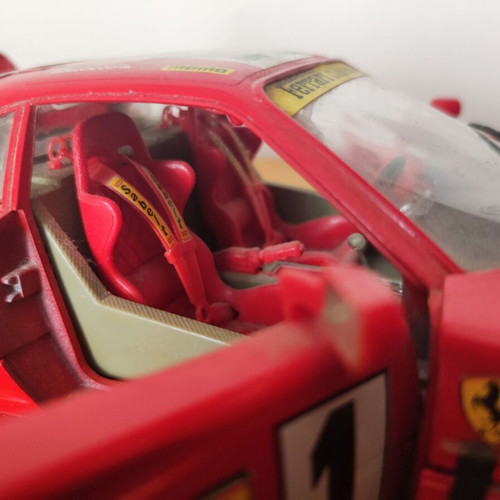Burago Ferrari F40 1987 μινιατούρα αγωνιστικού αυτοκινήτου 1:18 κλίμακα