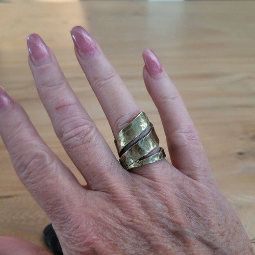 Bronze adjustable ring, gold color