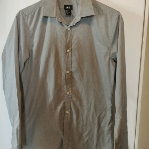 Pack of 2 H&M men's shirts small like new