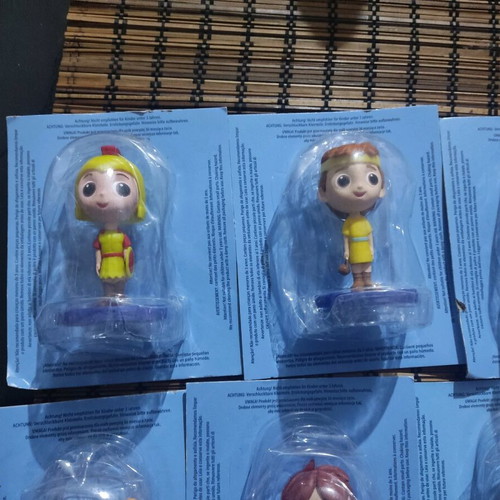 Hachette collectible figures recorded fairy tales new, sealed