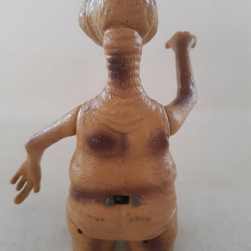 Vintage plastic figure E.T the Extra-Terrestrial used, missing part