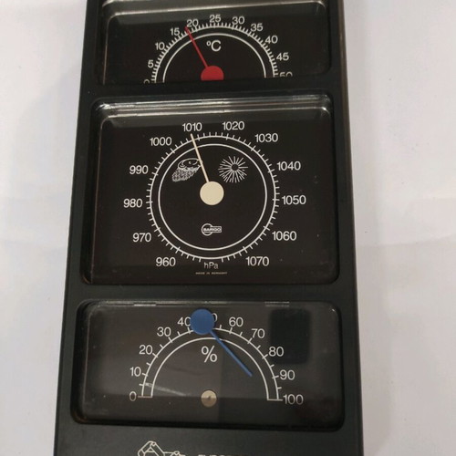 Plastic black weather station used with hygrometer, barometer and thermometer 1986