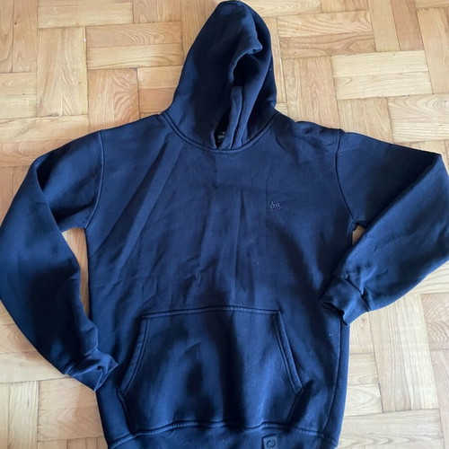 Black hoodie with fur lining, size M, like new