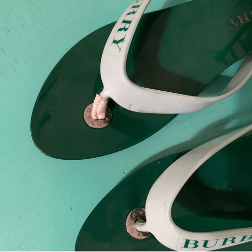 Burberry flip-flops used, green, size 38
