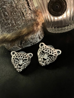 Statement leopard head silver earrings new