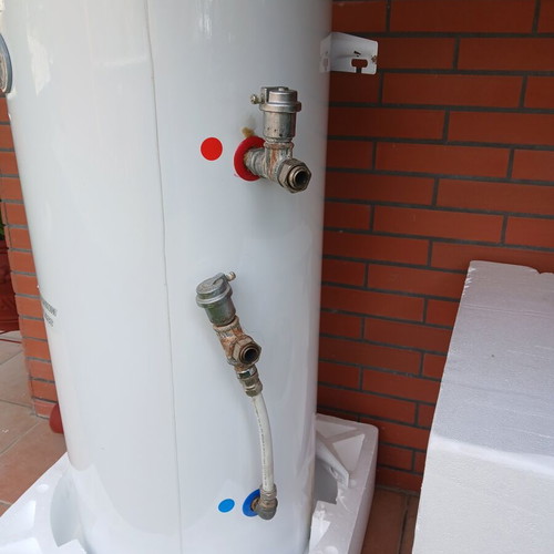 Bartec Electric Water Heater 120 Liters used, titanium glass