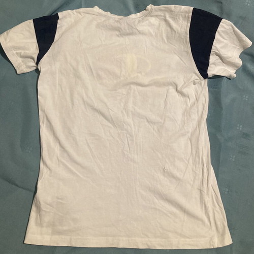 Champion kids shirt like new, age 13-14