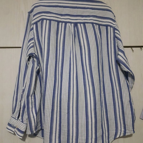 GAP big shirt women's shirt like new, striped blue white