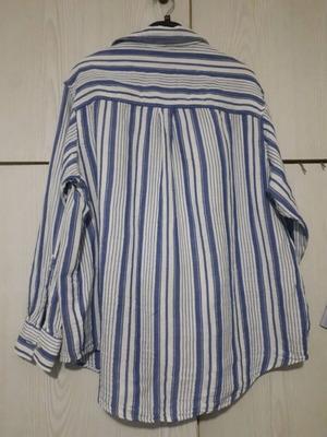 GAP big shirt women's shirt like new, striped blue white