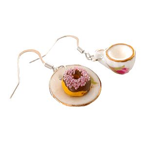 Σκουλαρίκια πορσελάνινο σετ φλυτζάνι καφέ και πιάτο με donut με ροζ sprinkles και σοκολάτα