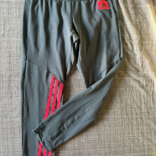 Adidas 3/4 AEROREADY leggings new, gray with red stripes and pocket