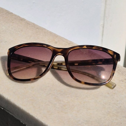 Tortoise sunglasses used, brown
