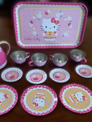 Hello Kitty metal tea set 14 pieces used