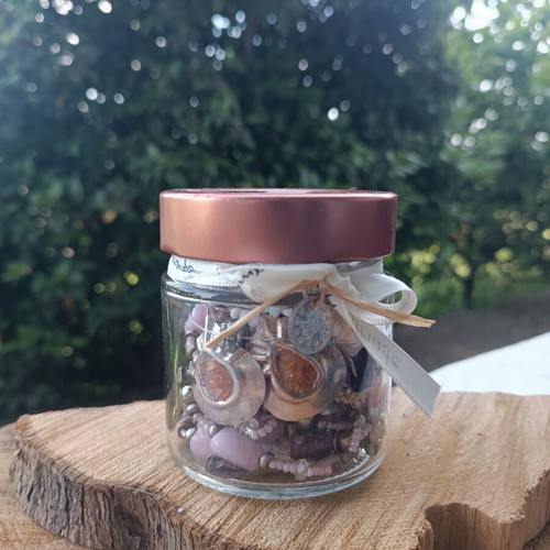 Jewellery jar with assorted used jewelry