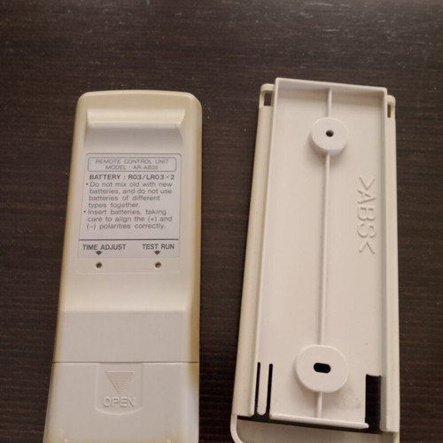 Remote control for air conditioners, universal