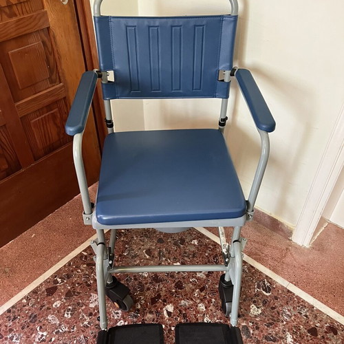 VITA Orthopedics VT302 Commode Chair like new with removable sides