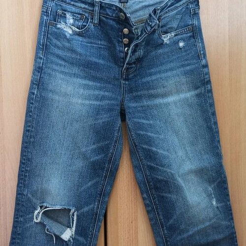 American Eagle vintage crop jeans used with knee rip