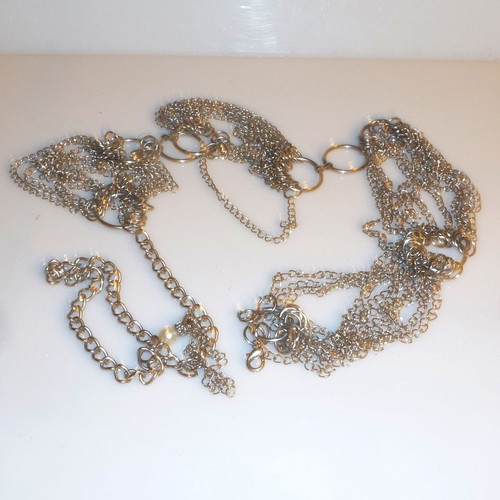 Necklace set with rings like new