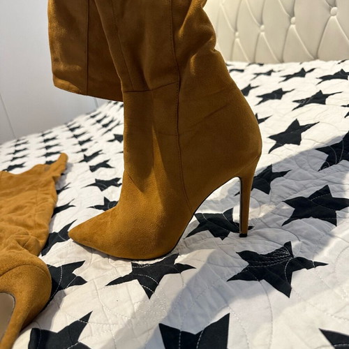 High boots over the knee like new, orange, size 39