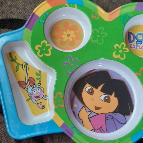 Dora the Explorer Kids' Food Container new, melamine plastic
