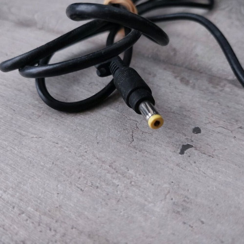 HP laptop charger used