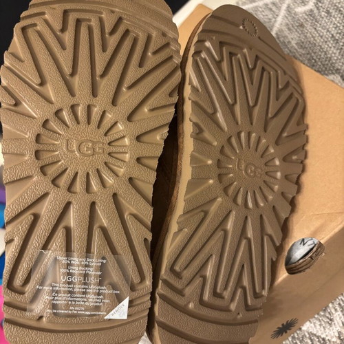 Ugg boots new, size 37, brown