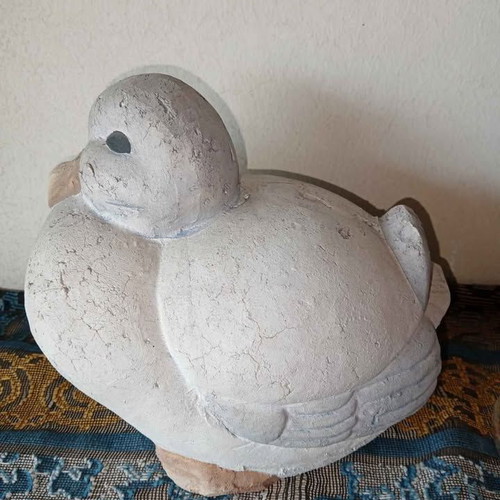 Gypsum decorative duck like new
