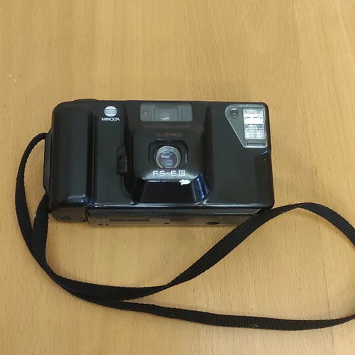 VINTAGE Minolta FS-E3 camera