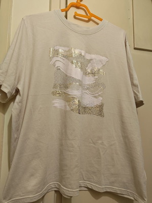 Beige Women's Blouse XXL like new with print