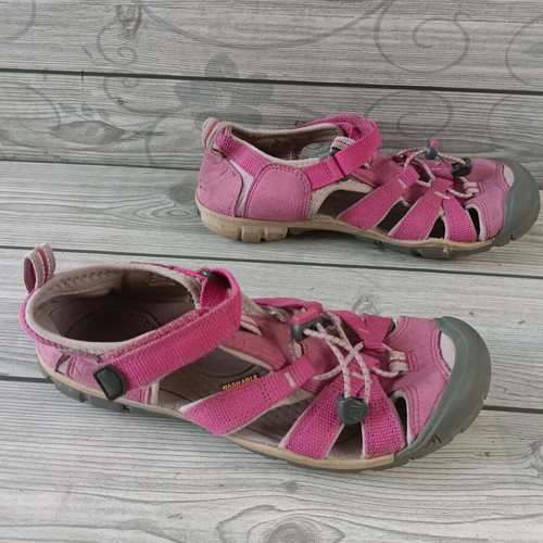 Keen pink sandals size 36