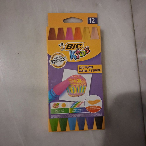 Bic Kids set new with 12 felt-tip pens, 12 oil pastels and 1 XL highlighter