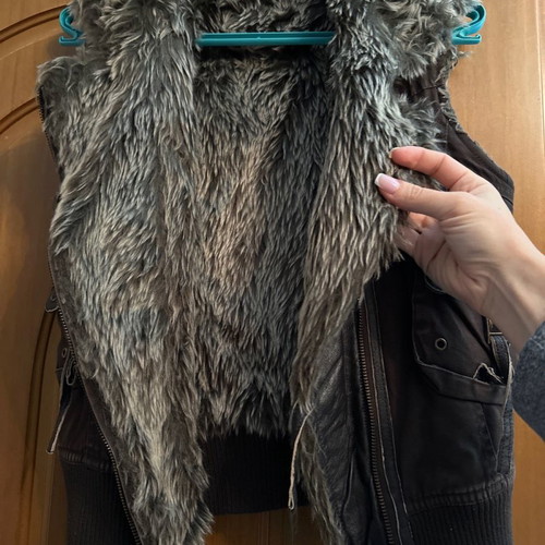 Vest with synthetic fur used, reversible size s-m