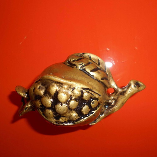 Bronze pomegranate charm used for table or wall placement 9 cm
