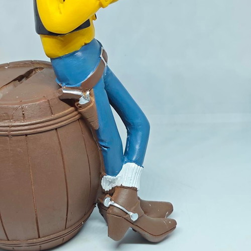 Lucky Luke collectible figure in barrel like new 19cm