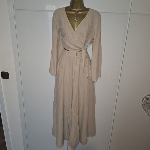 Zara woman beige linen set with wrap top and trousers, medium size
