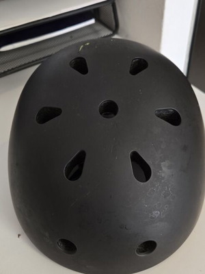 Helmet like new for biking and skating