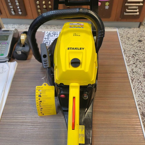 Stanley Gas Chainsaw with Oregon Blade new