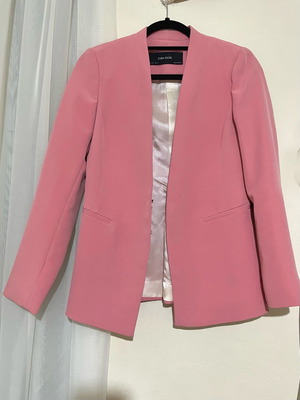 Zara pink blazer used, like new condition, size S