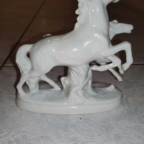 Porcelain horses used, German made