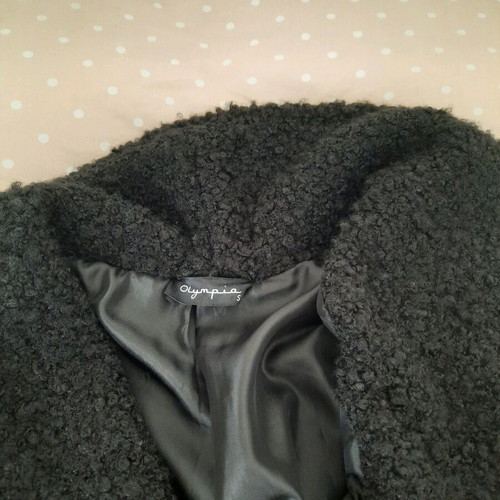 Black coat like new, size small with wide fit