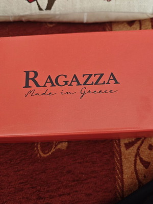 Ragazza кутия за обувки